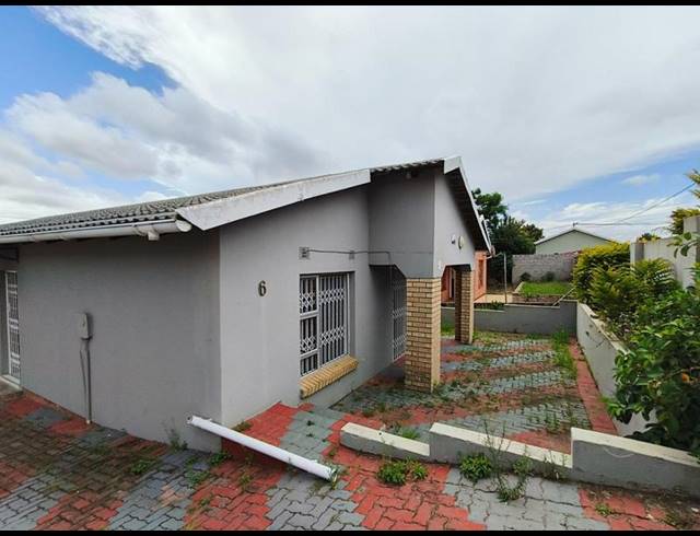 3 BEDROOM HOUSE FOR SALE IN MTHATHA CENTRAL